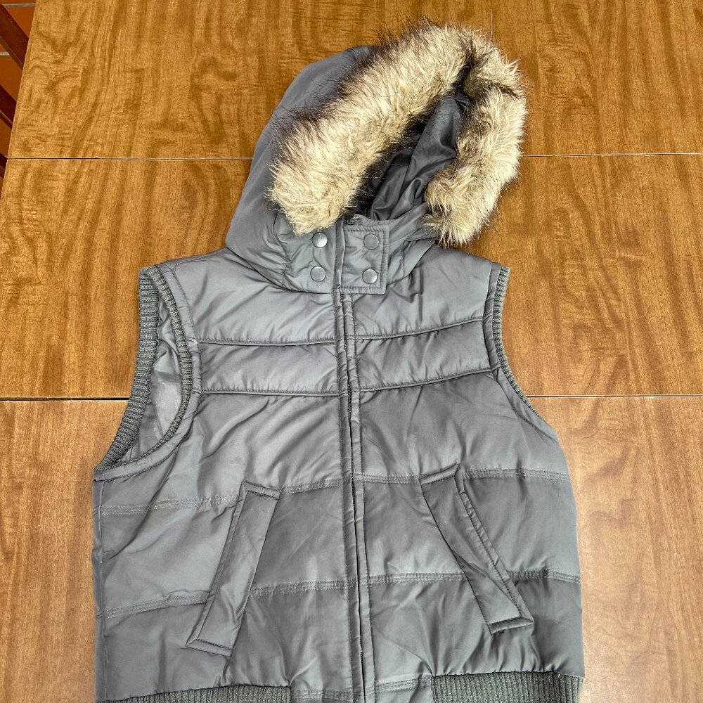 Aeropostale Gray Winter Vest with Faux Fur Hood